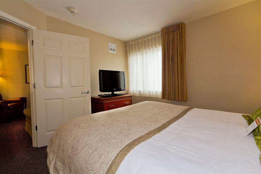 Candlewood Suites Harrisonburg By Ihg Екстер'єр фото