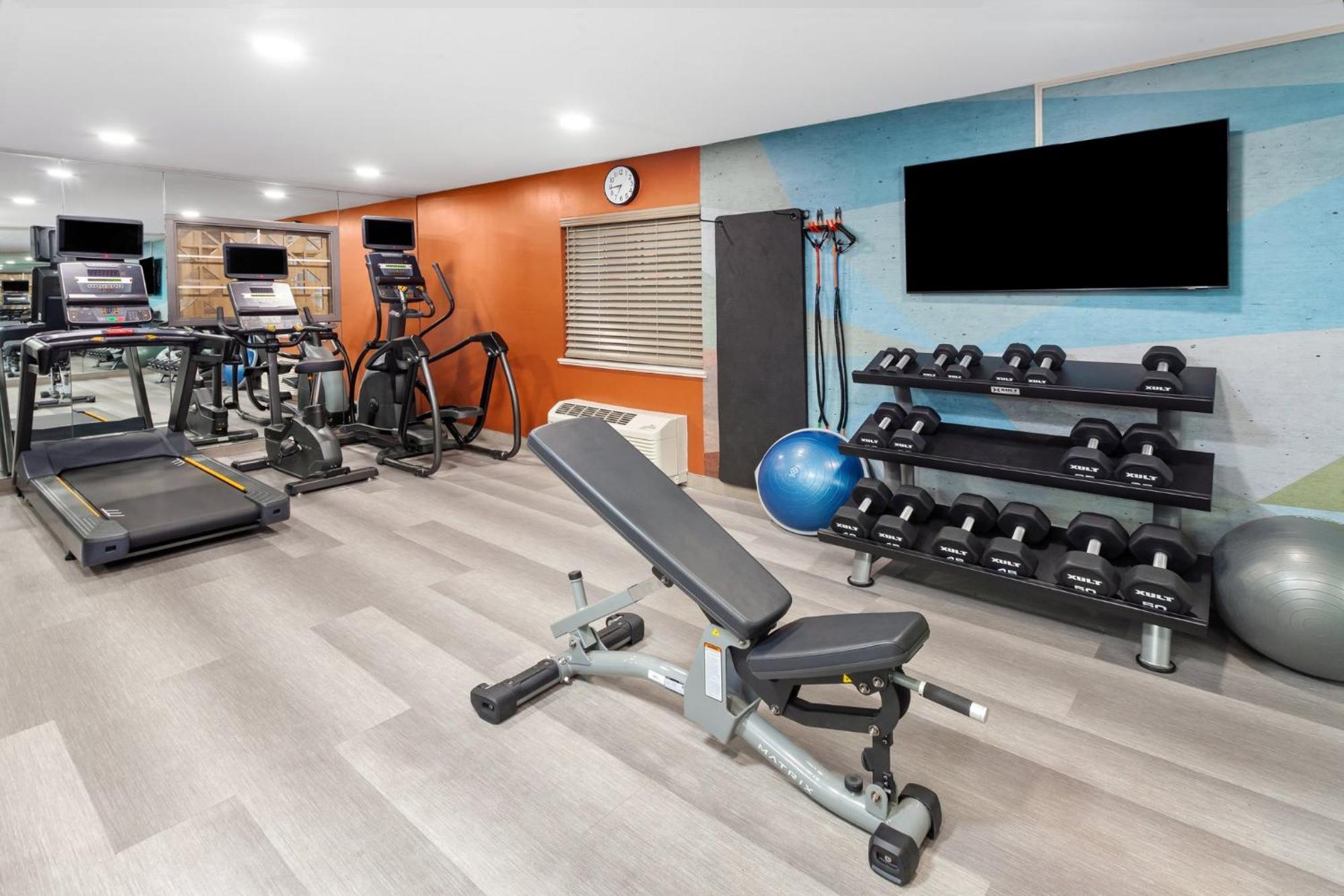 Candlewood Suites Harrisonburg By Ihg Екстер'єр фото