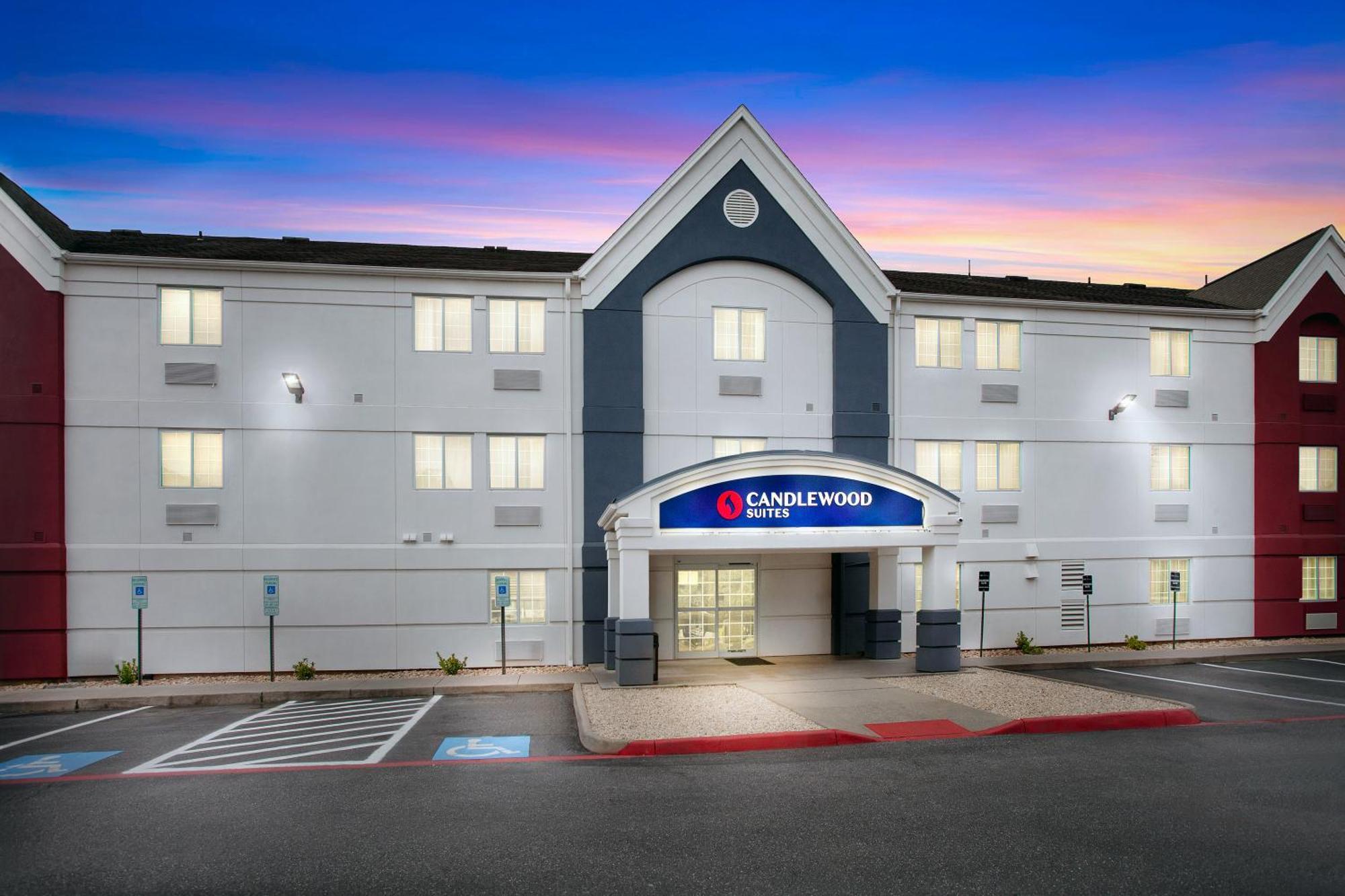 Candlewood Suites Harrisonburg By Ihg Екстер'єр фото